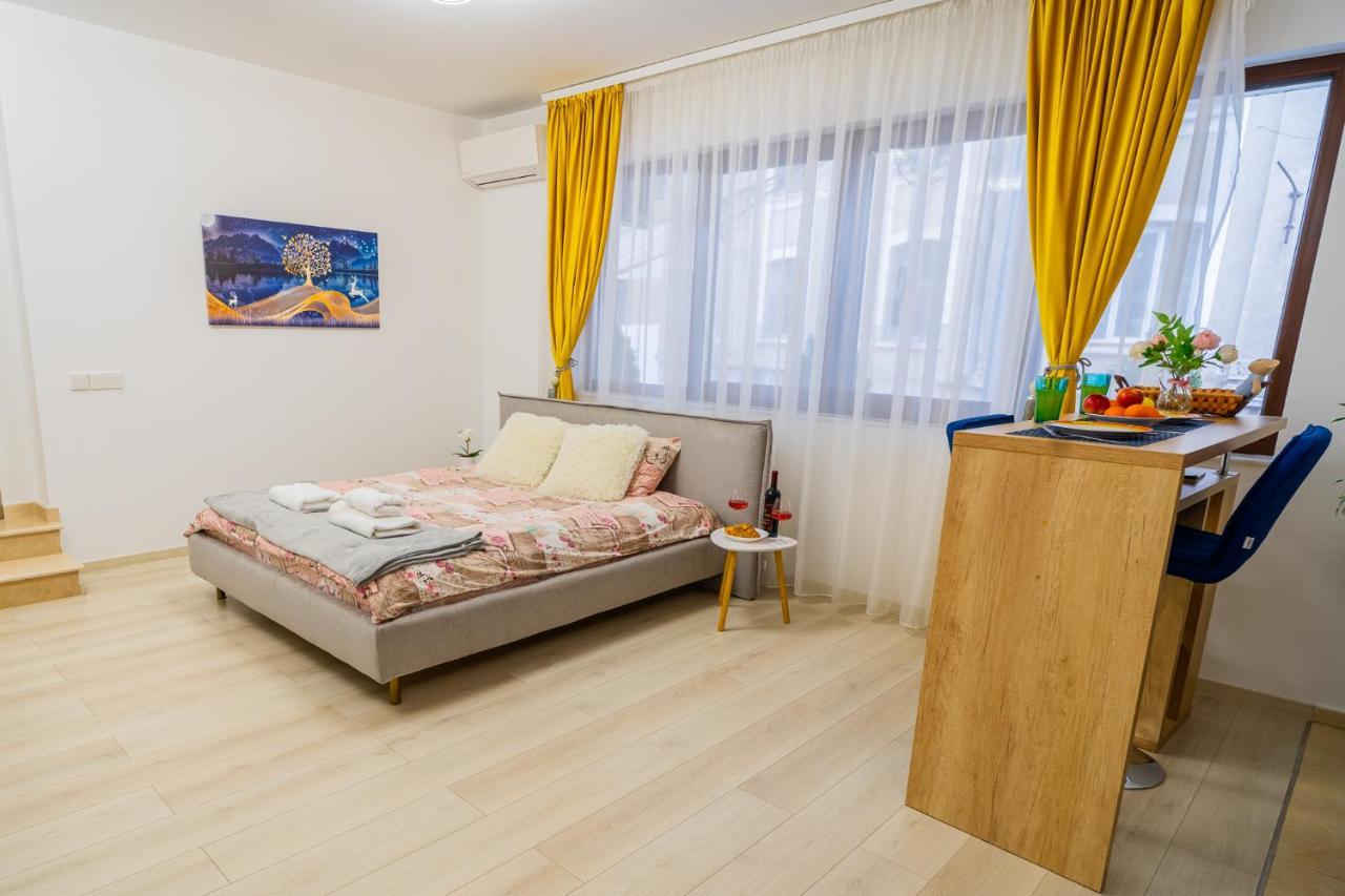 Queen Elizabeth - Ultracentral - Free Parking & Ac Apartamento *