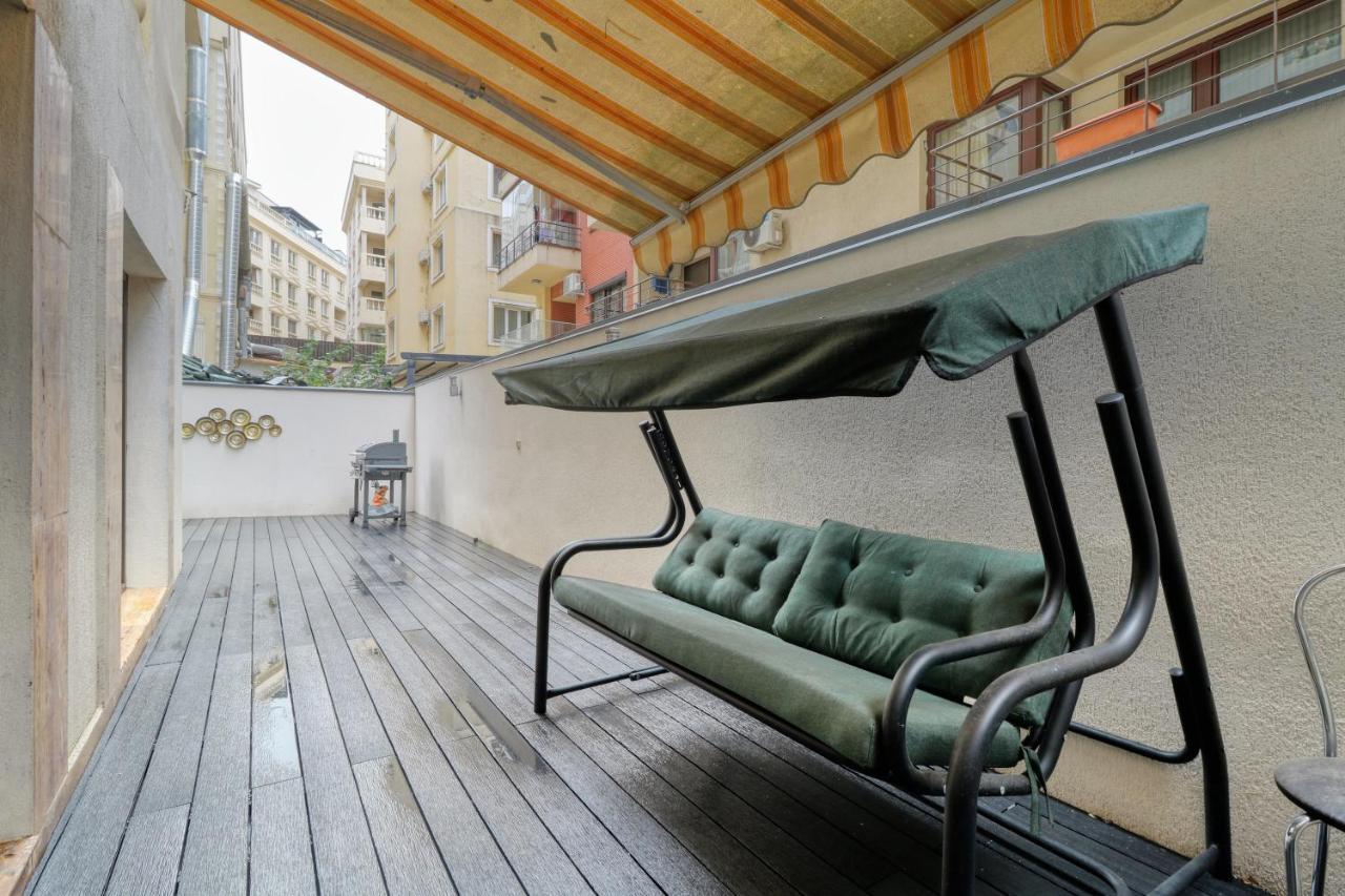 3 Bedroom In Herastrau Area Bucareste