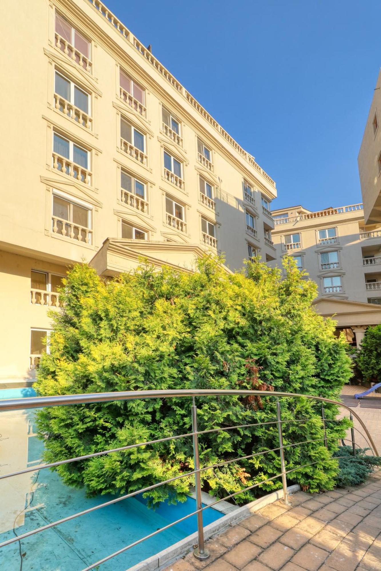 3 Bedroom In Herastrau Area Apartamento Bucareste