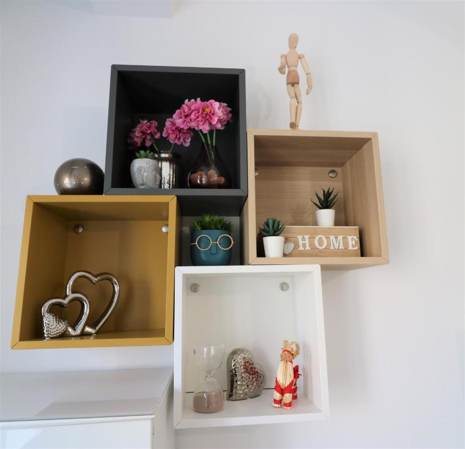 Lovely City Center - Free Minibar