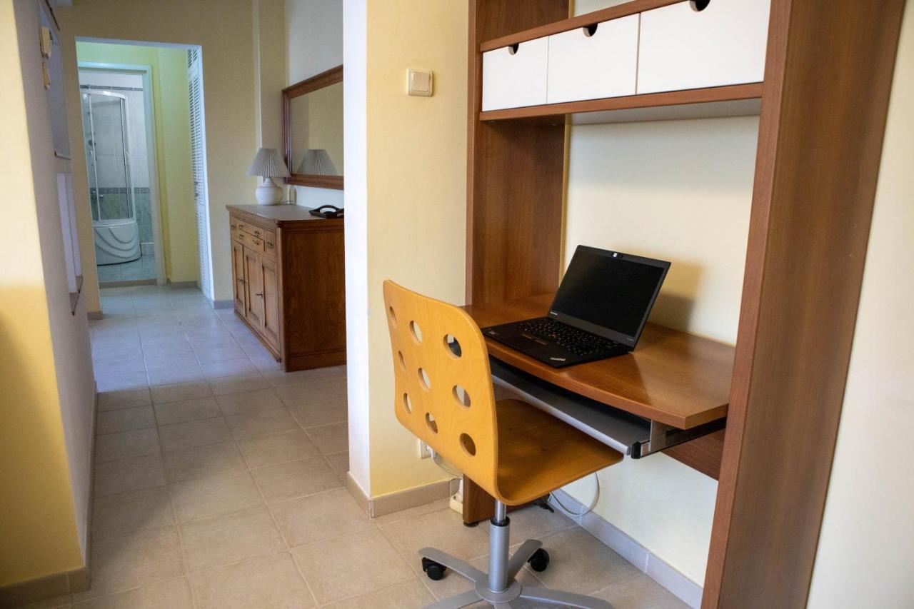 Apartment Oak - Piata Victoriei Bucharest