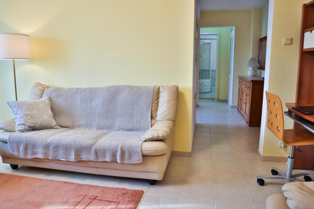 Apartment Oak - Piata Victoriei Bucharest