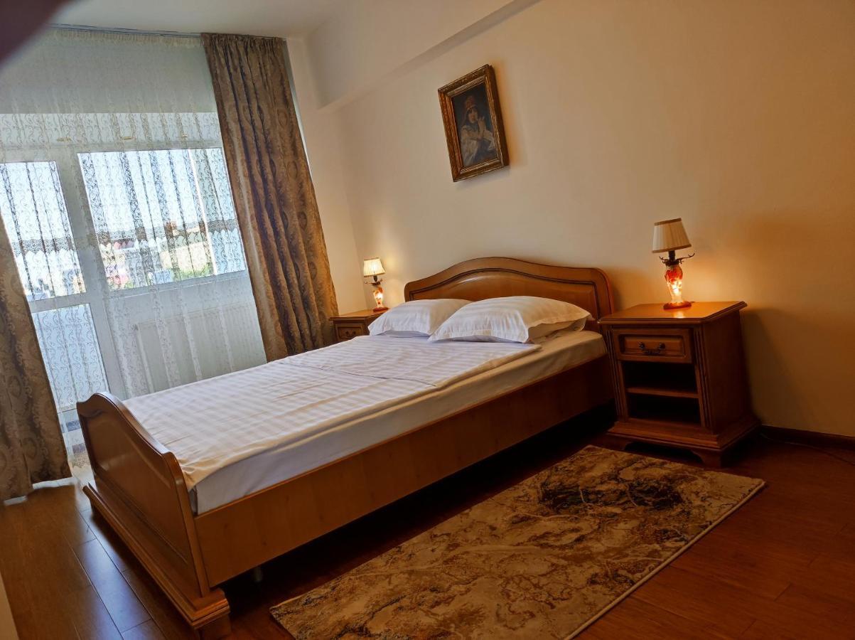 L'imerald Ultra-central Apartment-artesian Fountains View Apartment