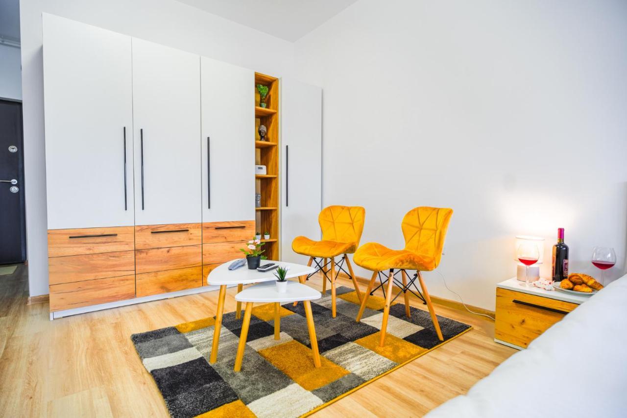 Contemporary With Balcony - New Building Apartment Bucharest