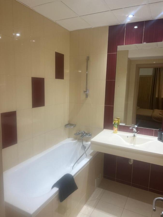 Acm Apartment *