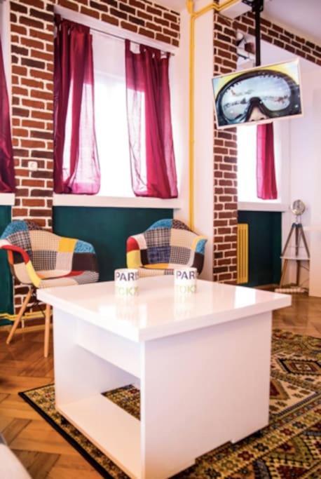 Studio Steampunk In Centru Apartment Bucharest