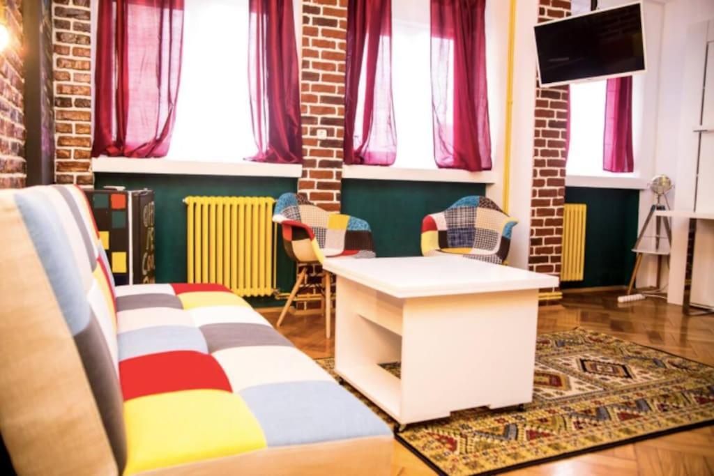 Studio Steampunk In Centru Bucharest
