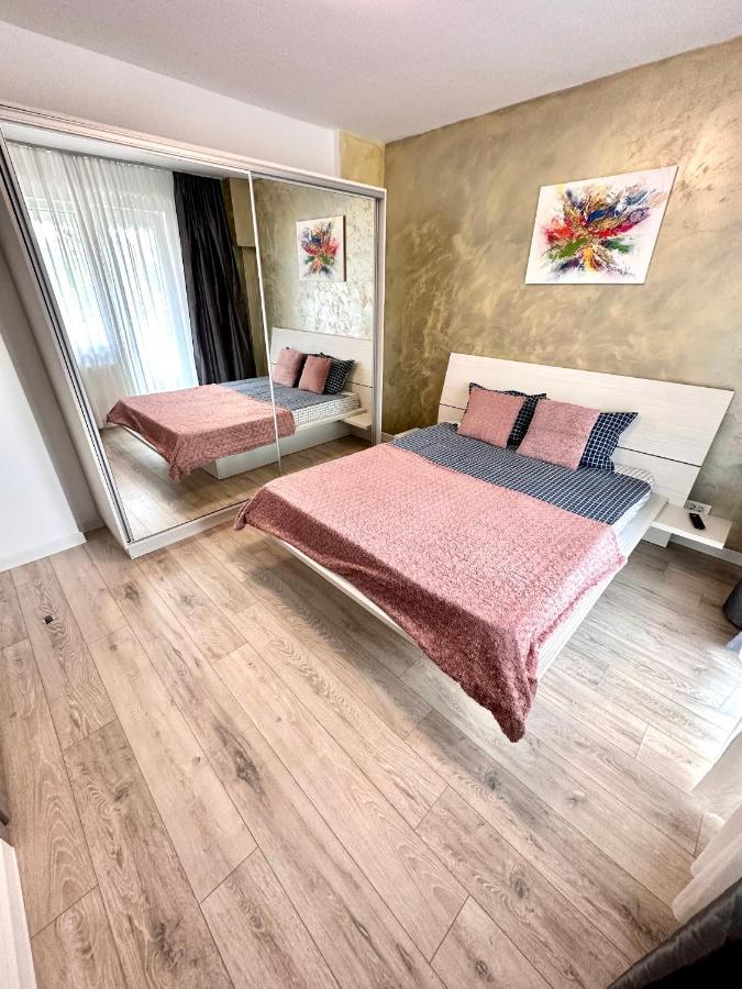 Mega Rossa Apartment *