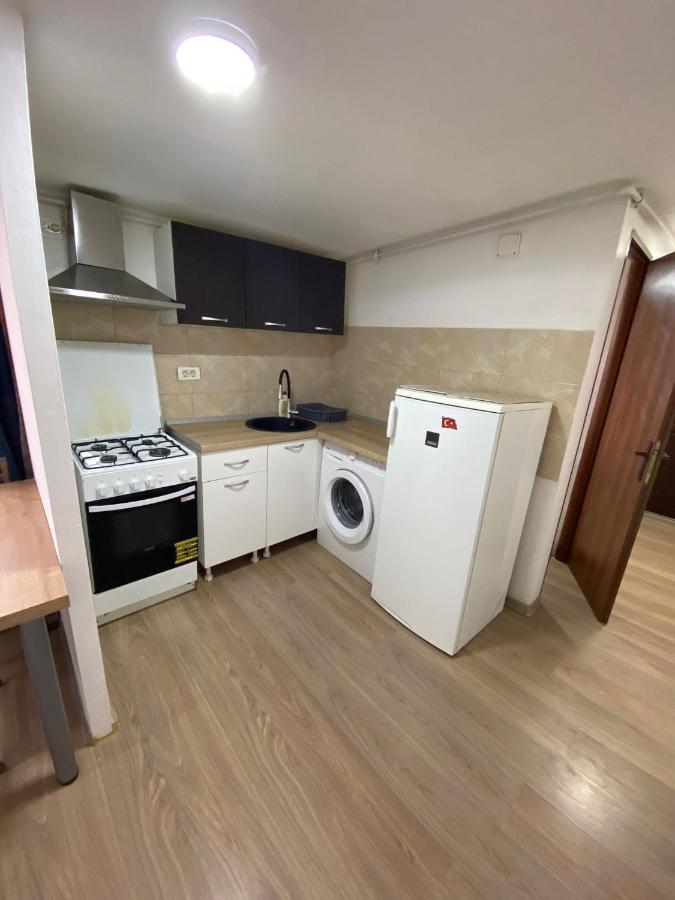 Garsoniera 4 Apartment