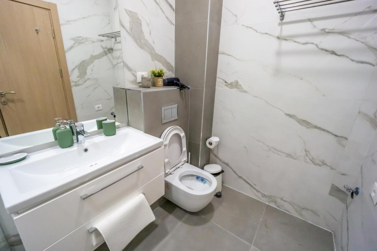 Your New And Modern Apartamento Bucareste