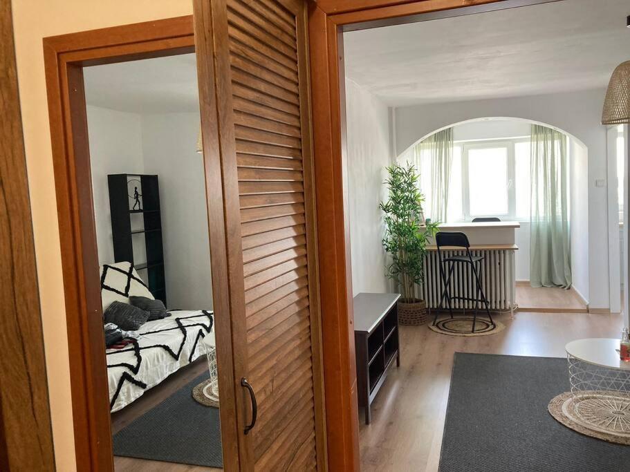 Zen In The Heart Of Apartment Bucharest