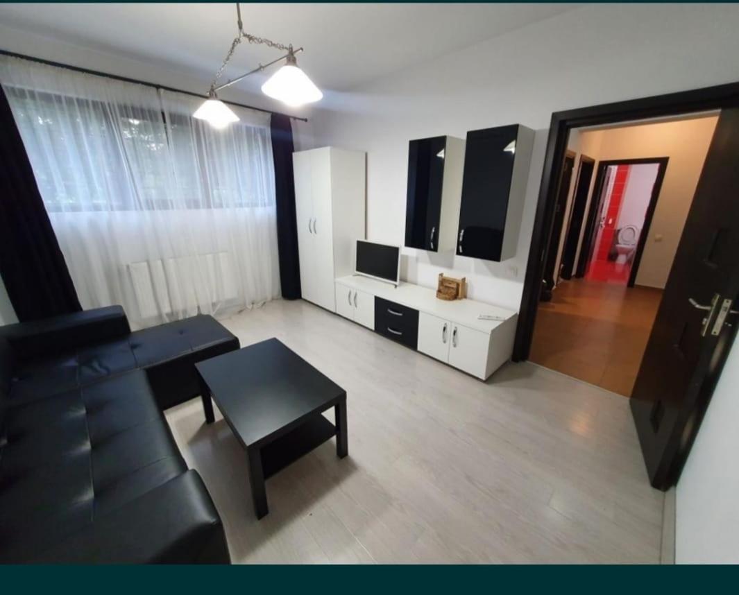 25.apartment *