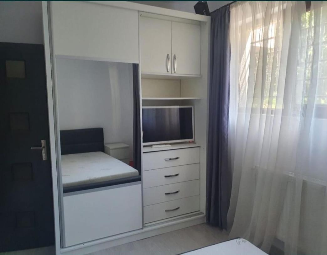 Apartment 25.apartment