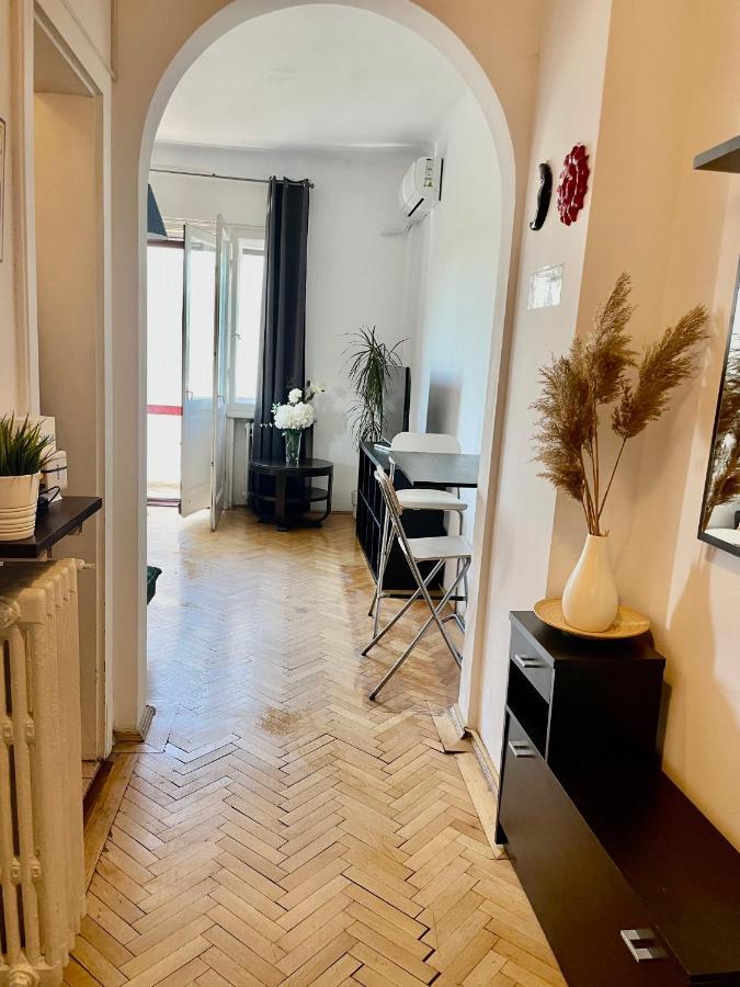 Apartment Cismigiu Park View Bucharest