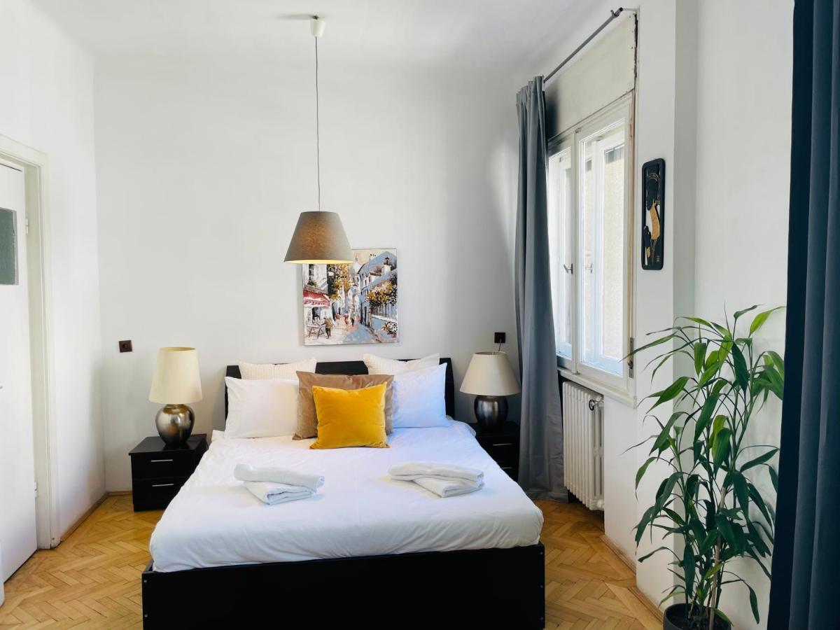 Cismigiu Park View Apartment