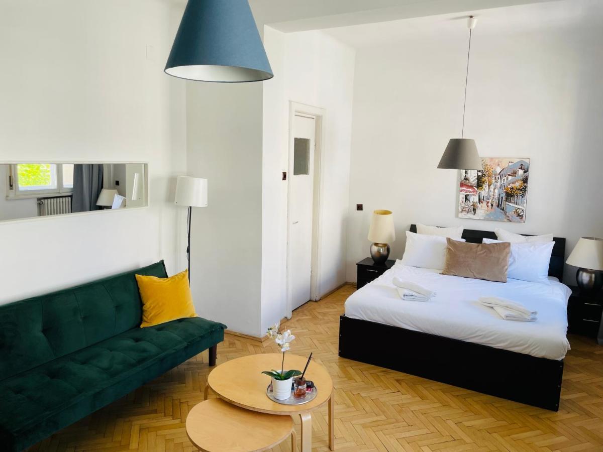 Cismigiu Park View Apartment Bucharest