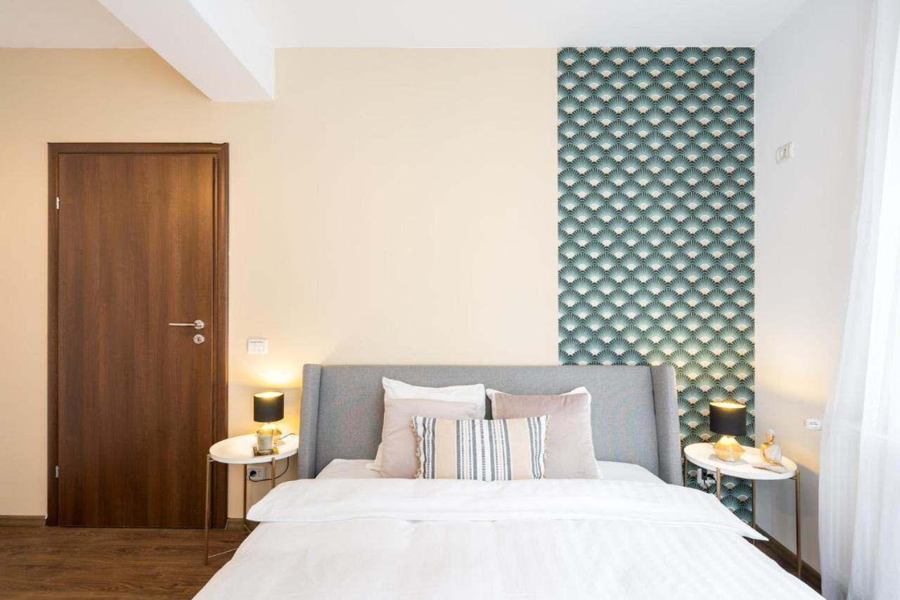 Wanderlust Central Apt W Big Terrace Bucharest