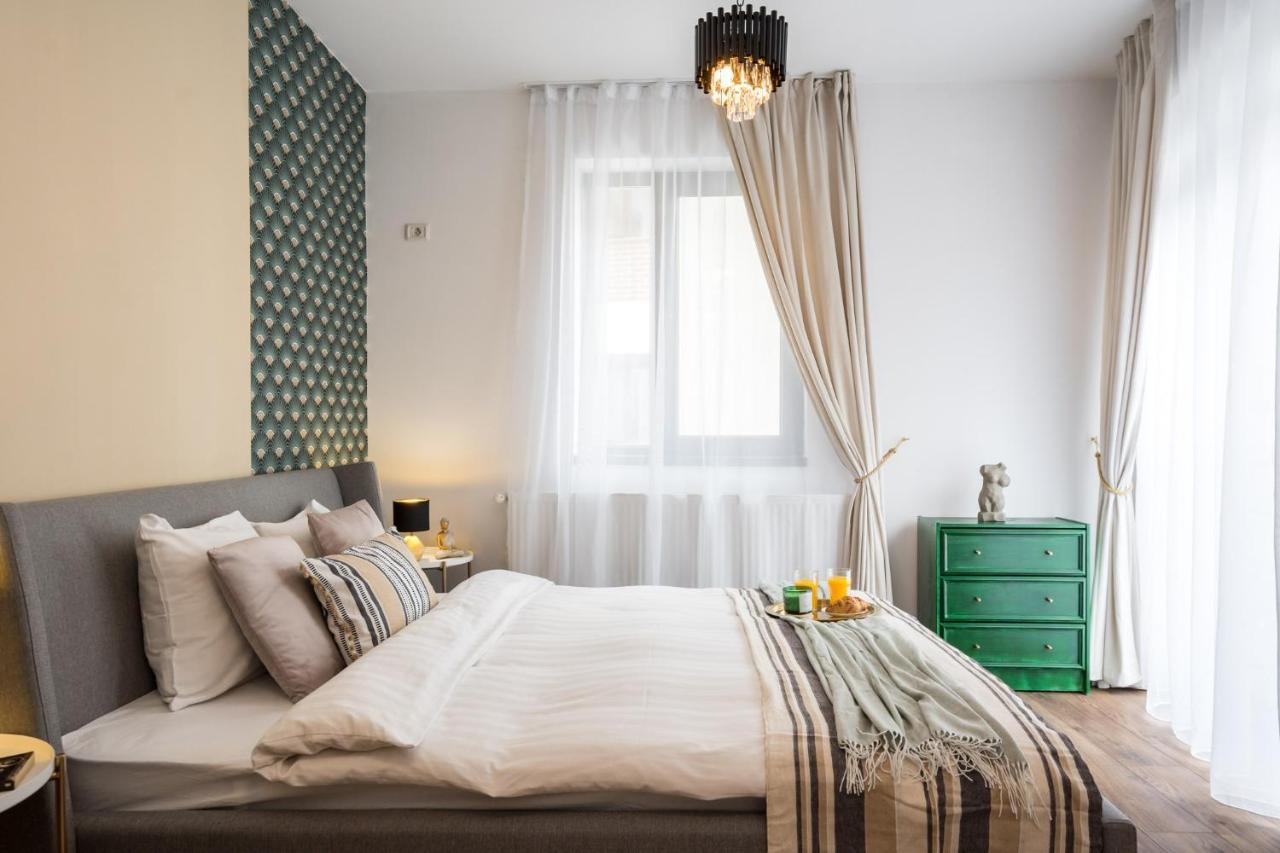 Wanderlust Central Apt W Big Terrace Bucharest