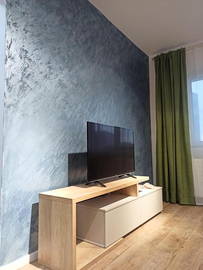 Apartment Stylish, Modern 2 Flat With River View, Near Presidential Palace Bucharest