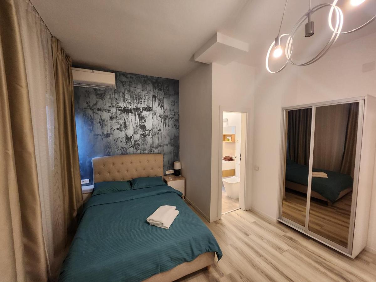 Apartament Ultra Grand 4-bedrooms Piata Rosetti *