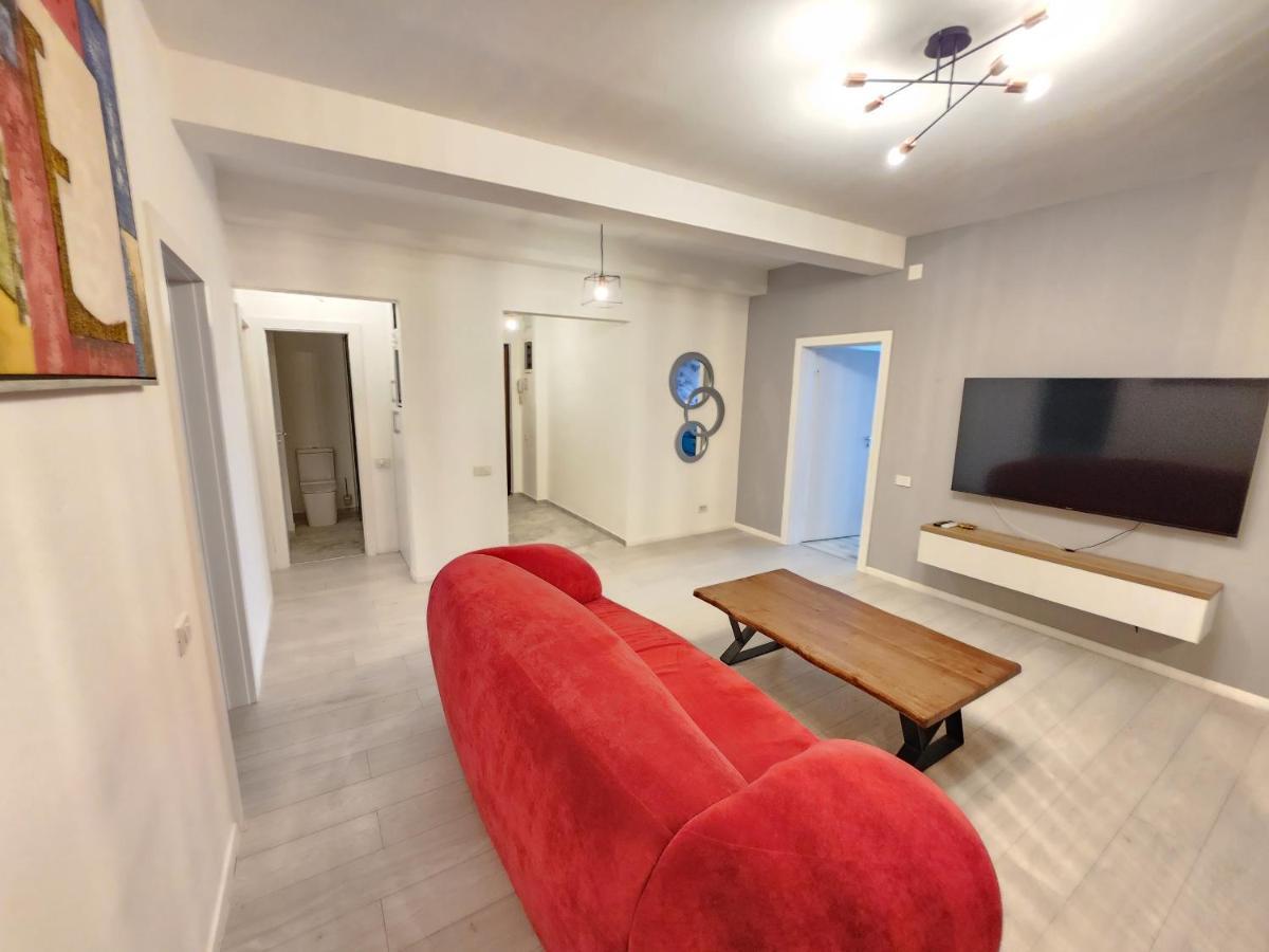 Central Town Piata Rosetti The Biggest Apartament
