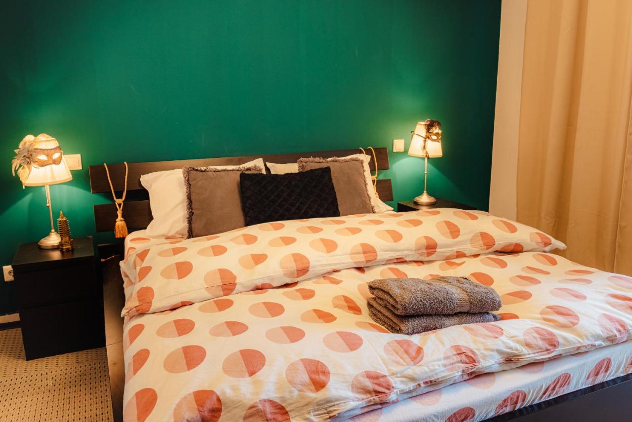Comfy With Private Parking And Netflix Apartment