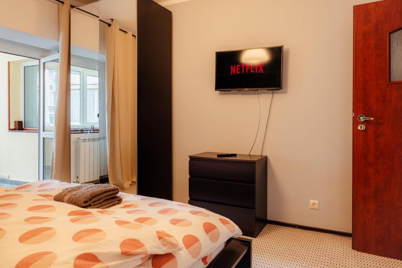 Comfy With Private Parking And Netflix Apartment *