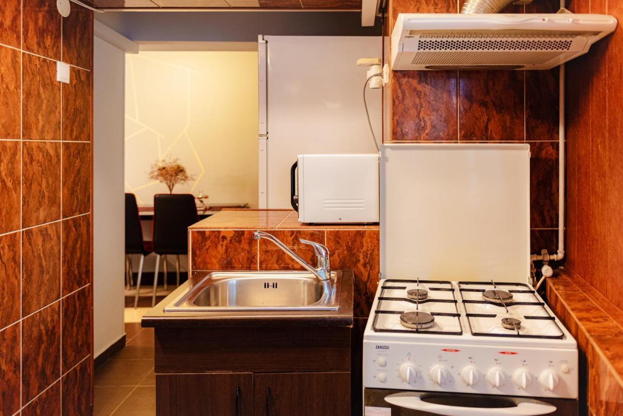 Comfy With Private Parking And Netflix Apartment
