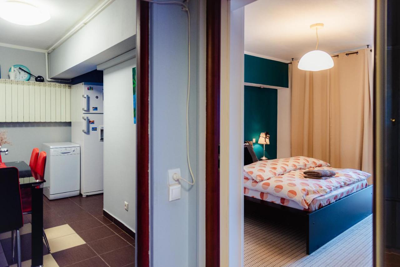 Comfy With Private Parking And Netflix