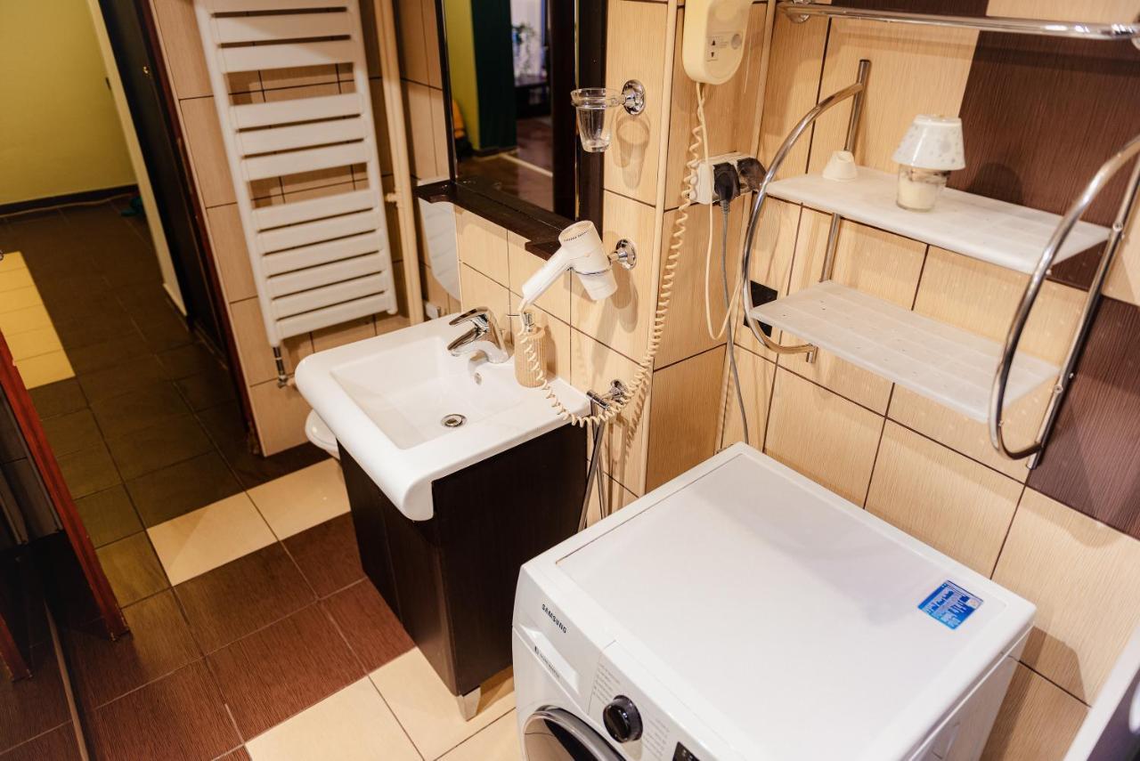 Apartment Comfy With Private Parking And Netflix Bucharest