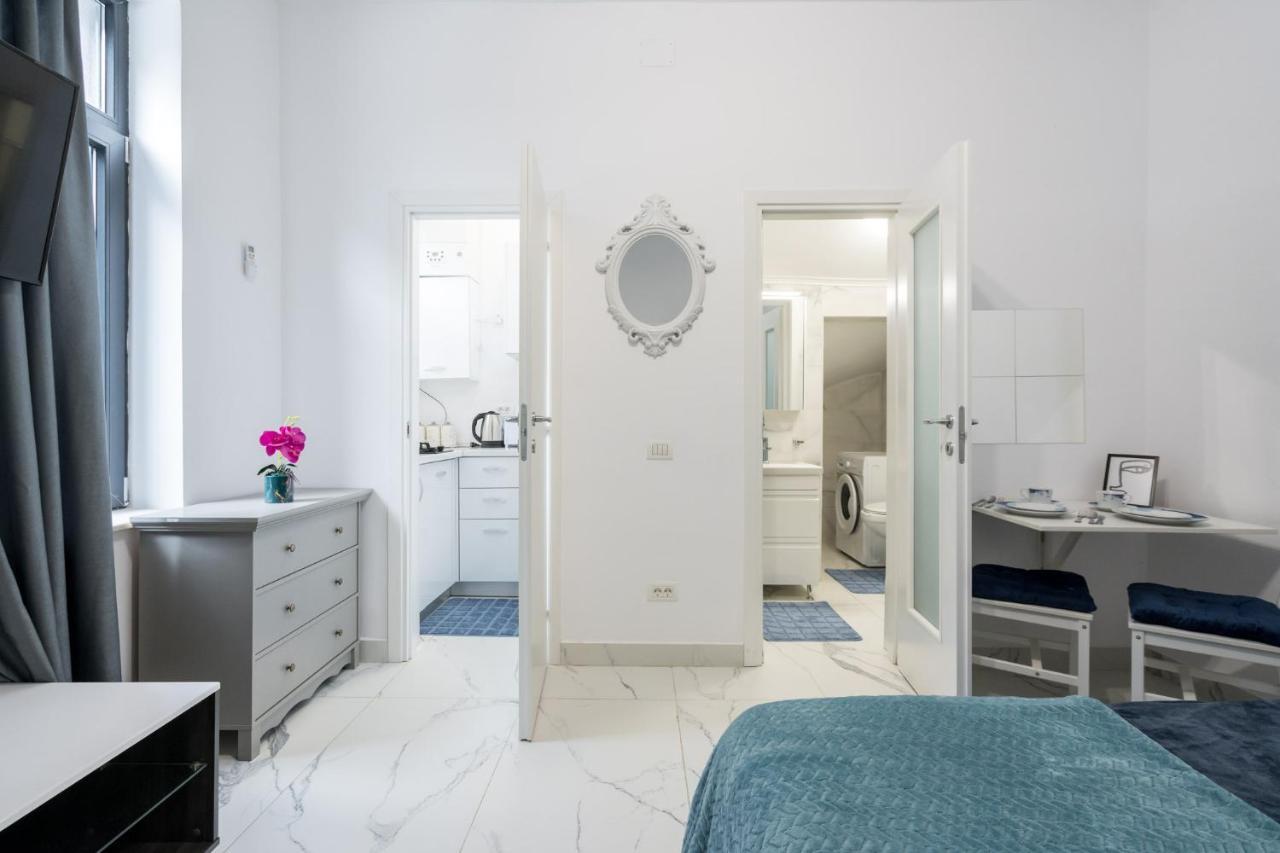 Blue-line-apartment-unirii Apartament *
