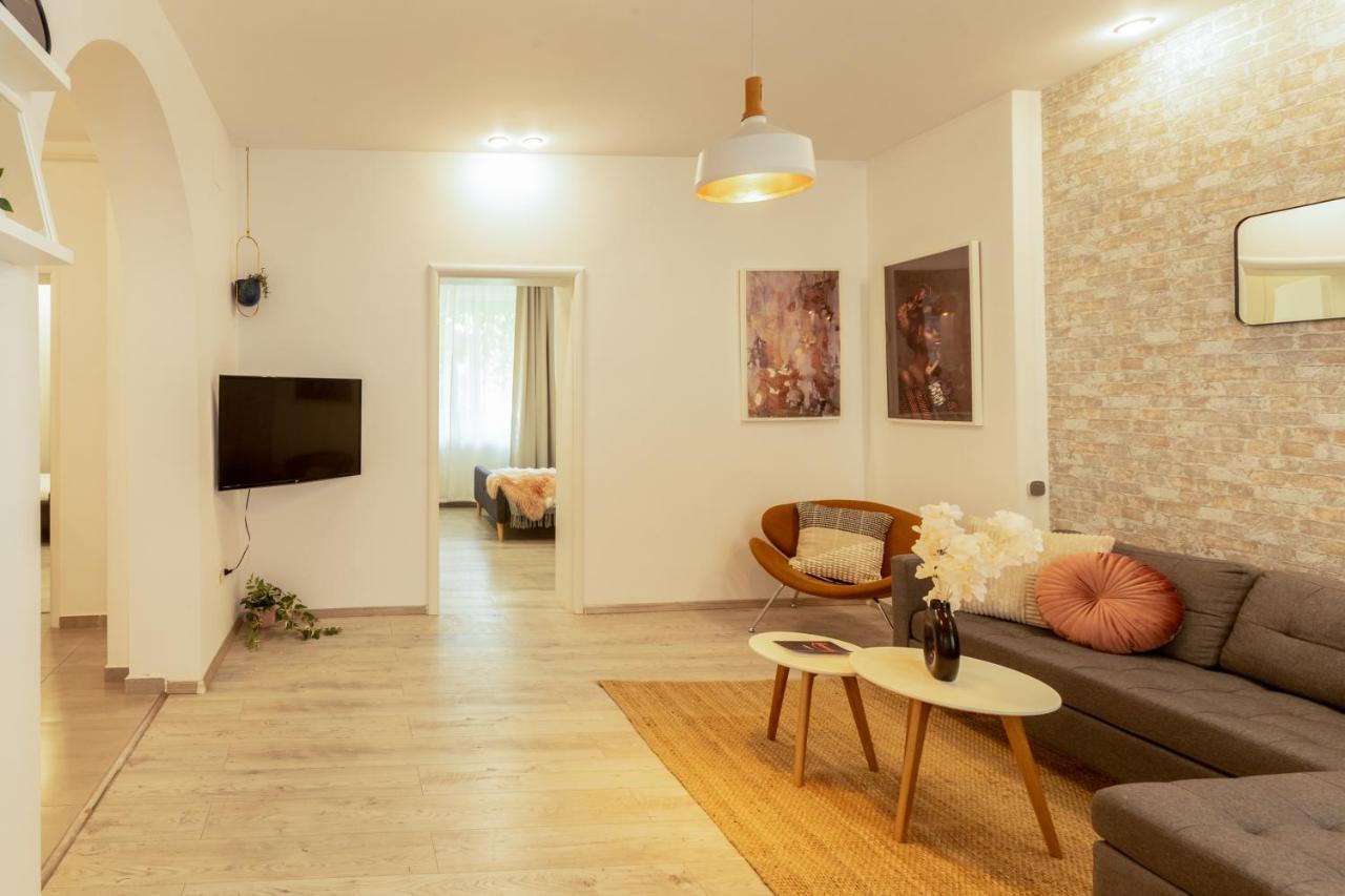 Ideal Stay: Spacious 2br Near Calea Victoriei Apartamento Bucareste