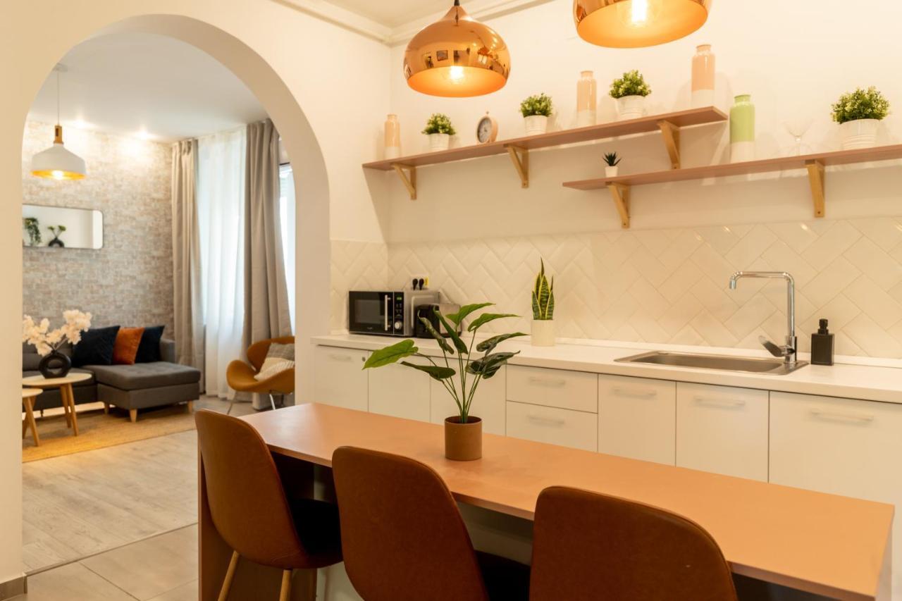 Ideal Stay: Spacious 2br Near Calea Victoriei Apartamento