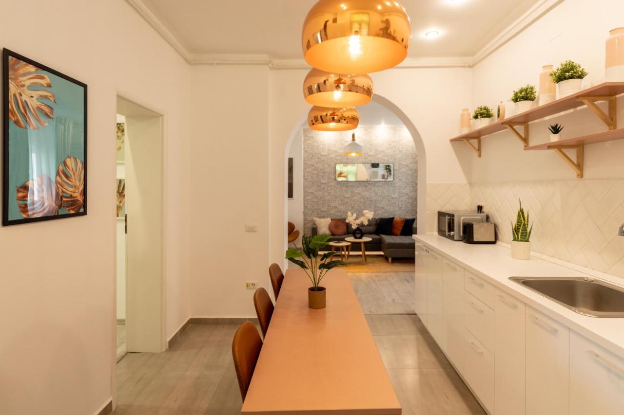 Ideal Stay: Spacious 2br Near Calea Victoriei Apartment Bucharest