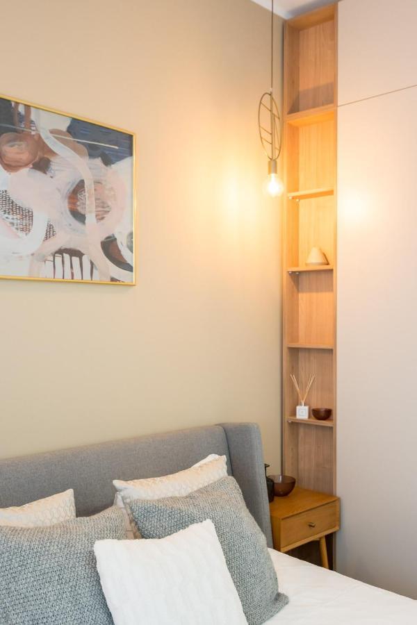 Apartment Crystal 3bdr In Center Bucharest
