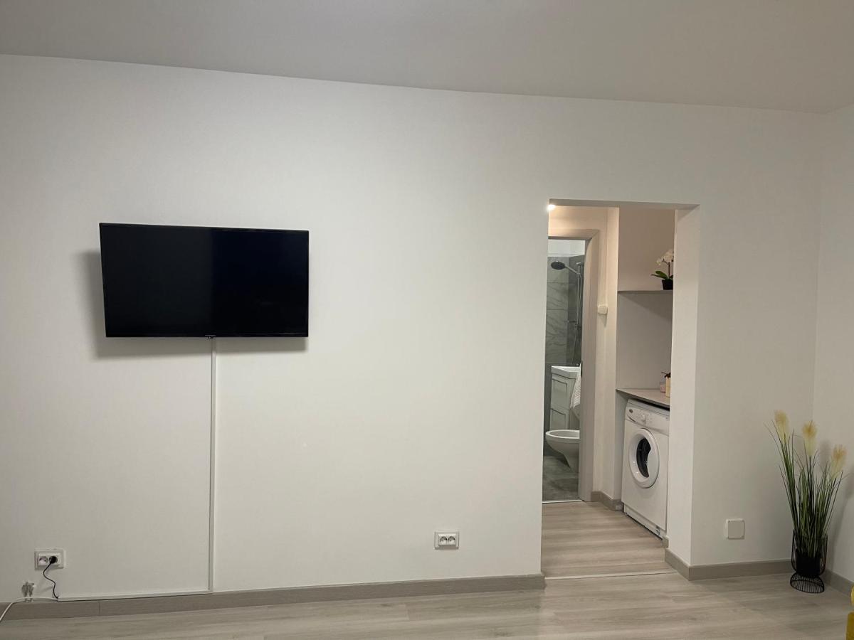 Triumf Apartment *