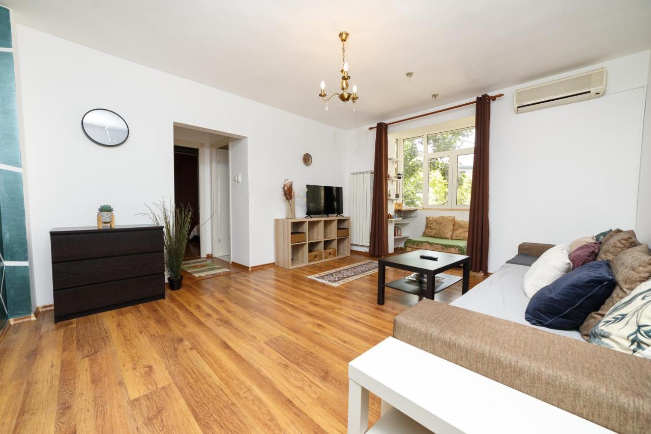 Colorapartments Bratianu44 Boulevard