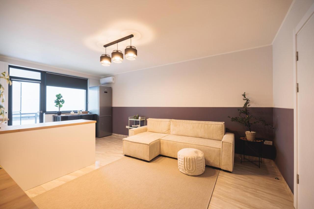 Downtown Hidden Garden With Jacuzzi In Apartment