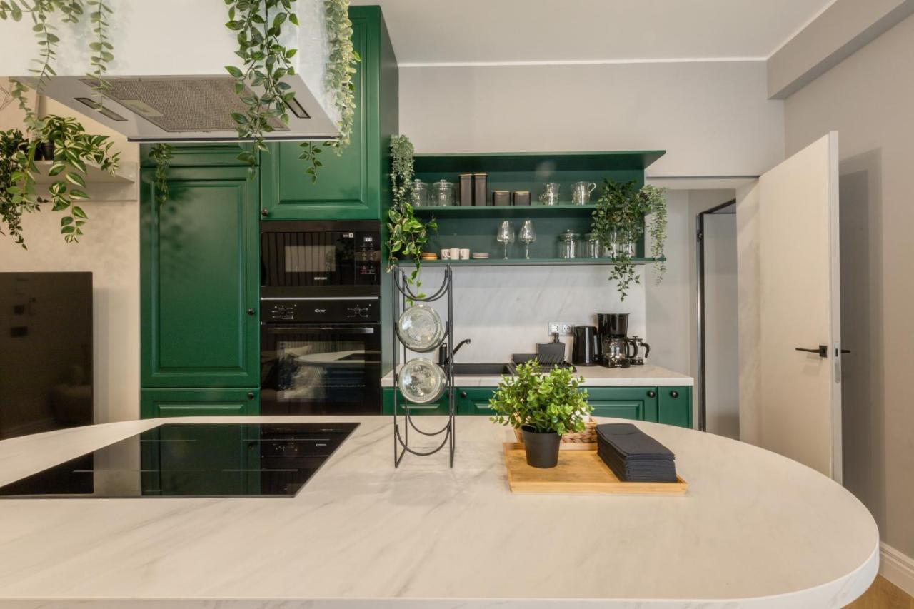 Old Town Emerald - Chic 1br With Balcony Apartament Bucureşti