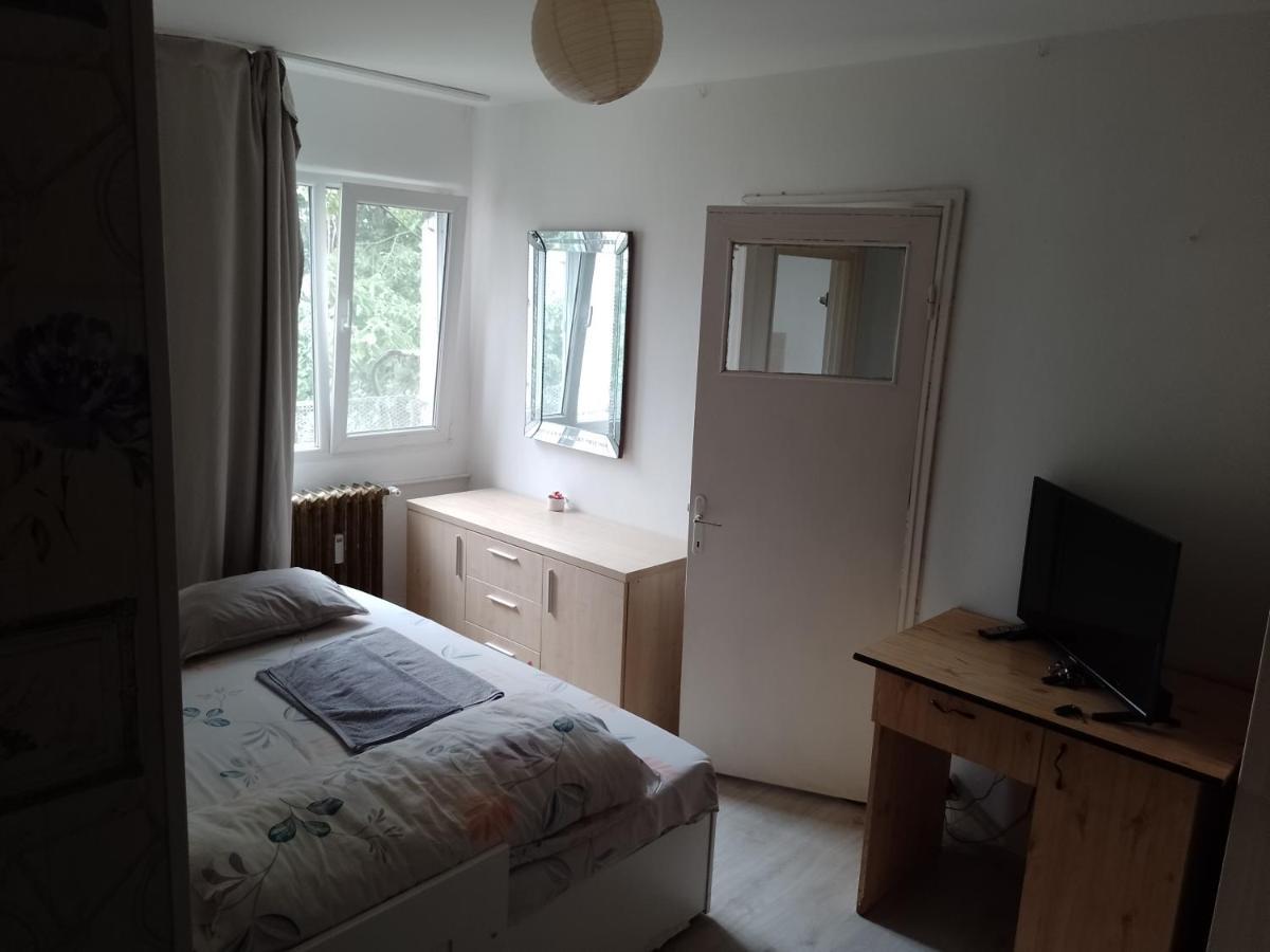 Apartment Codrii Neamtului Bucharest