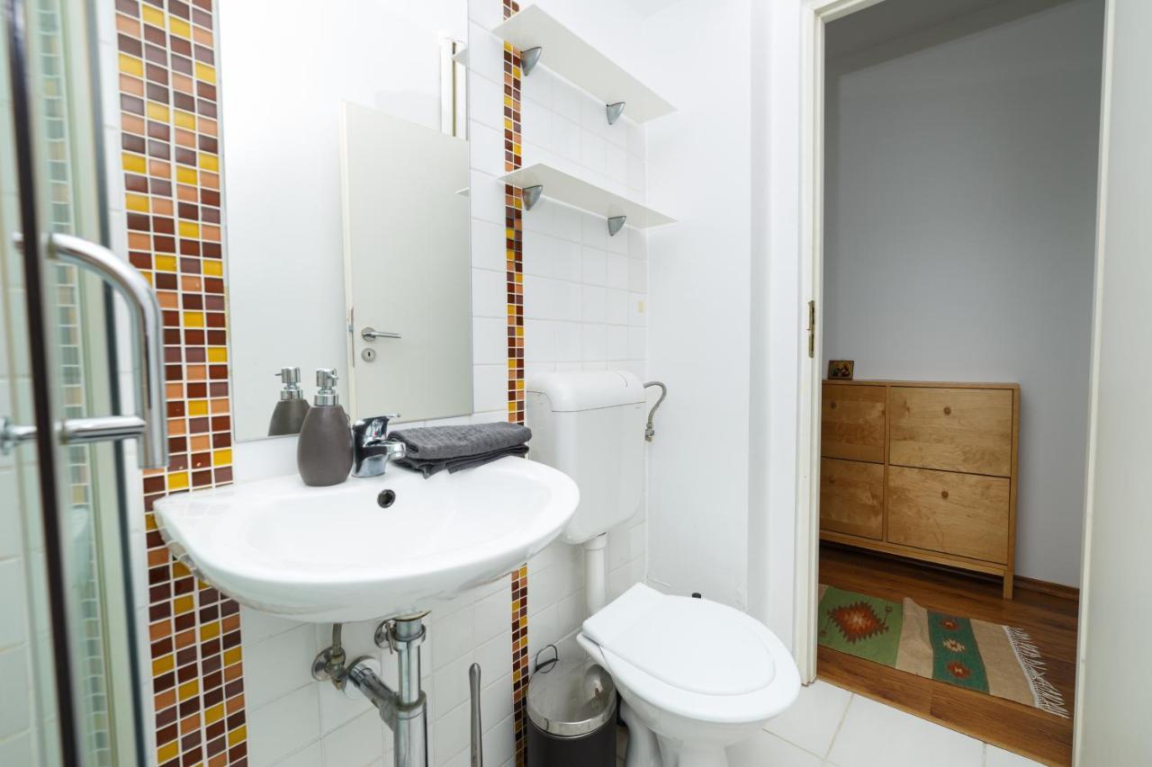 Colorapartments Bratianu44 Boulevard * Bucharest