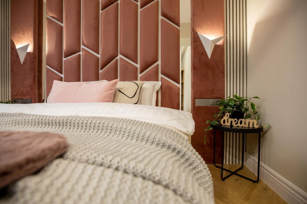 Stylish Ruby 1br - Old Town Urban Oasis * Bucharest