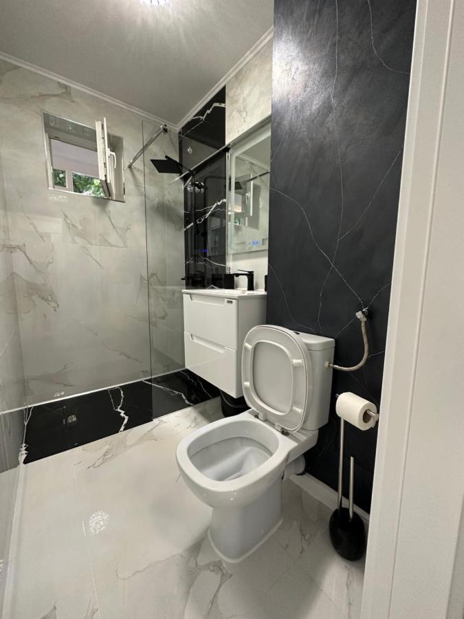 Smarald Lux Apartament Plazza * Bucureşti