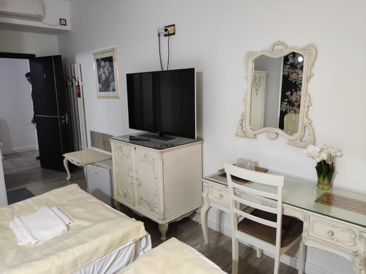 Nevis Fundeni Hotel Bucureşti