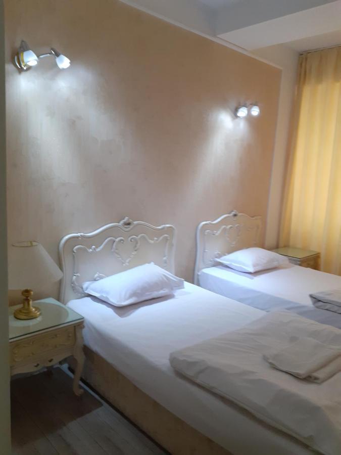 Nevis Fundeni Hotel