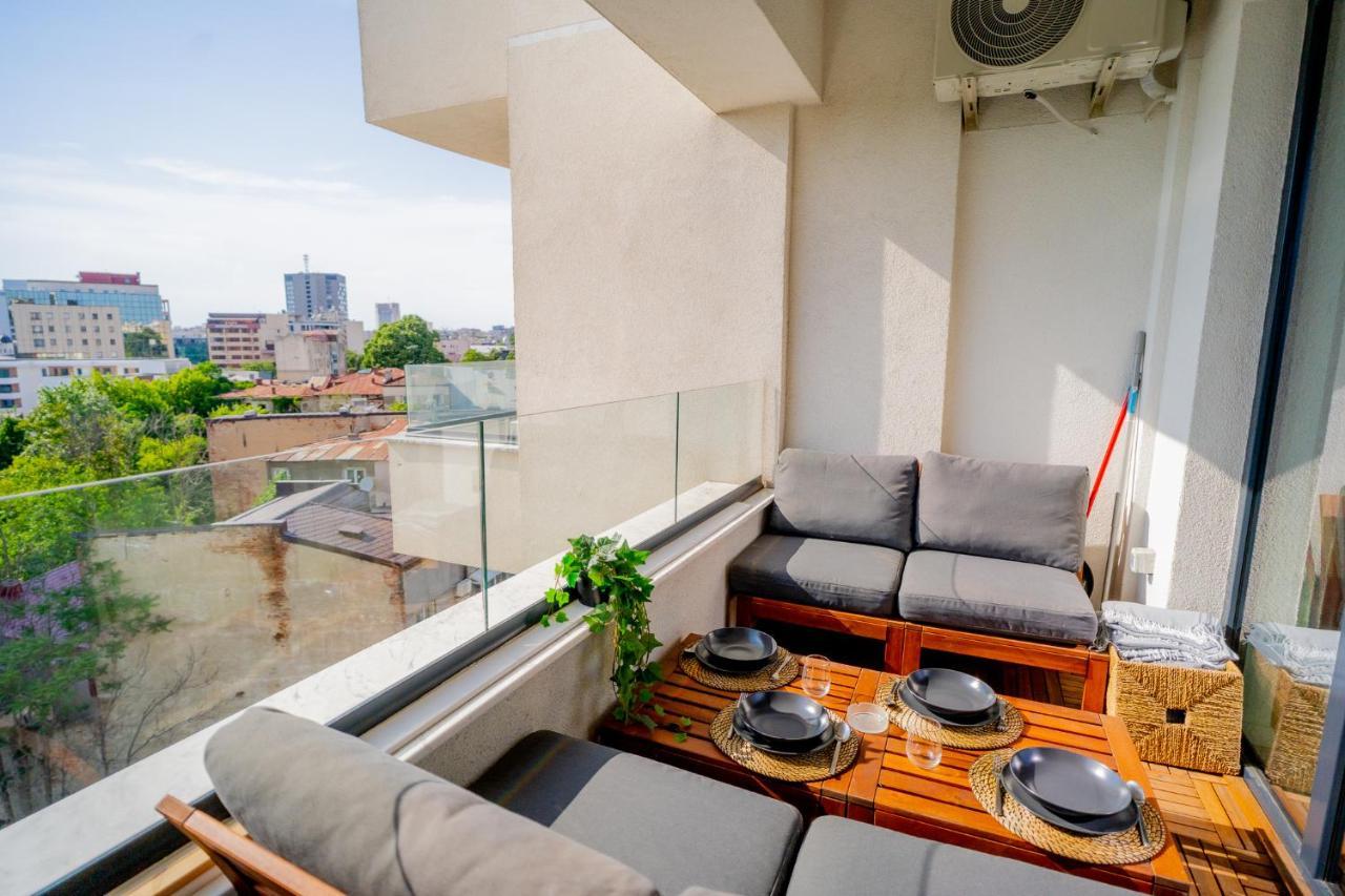 Union Plaza - Balcony Delight In Center Apartment Bucharest