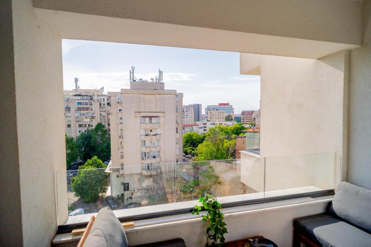 Union Plaza - Balcony Delight In Center Apartment Bucharest