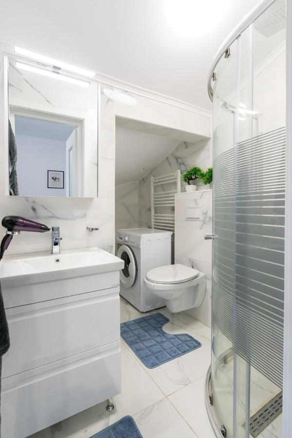 Apartament Blue-line-apartment-unirii