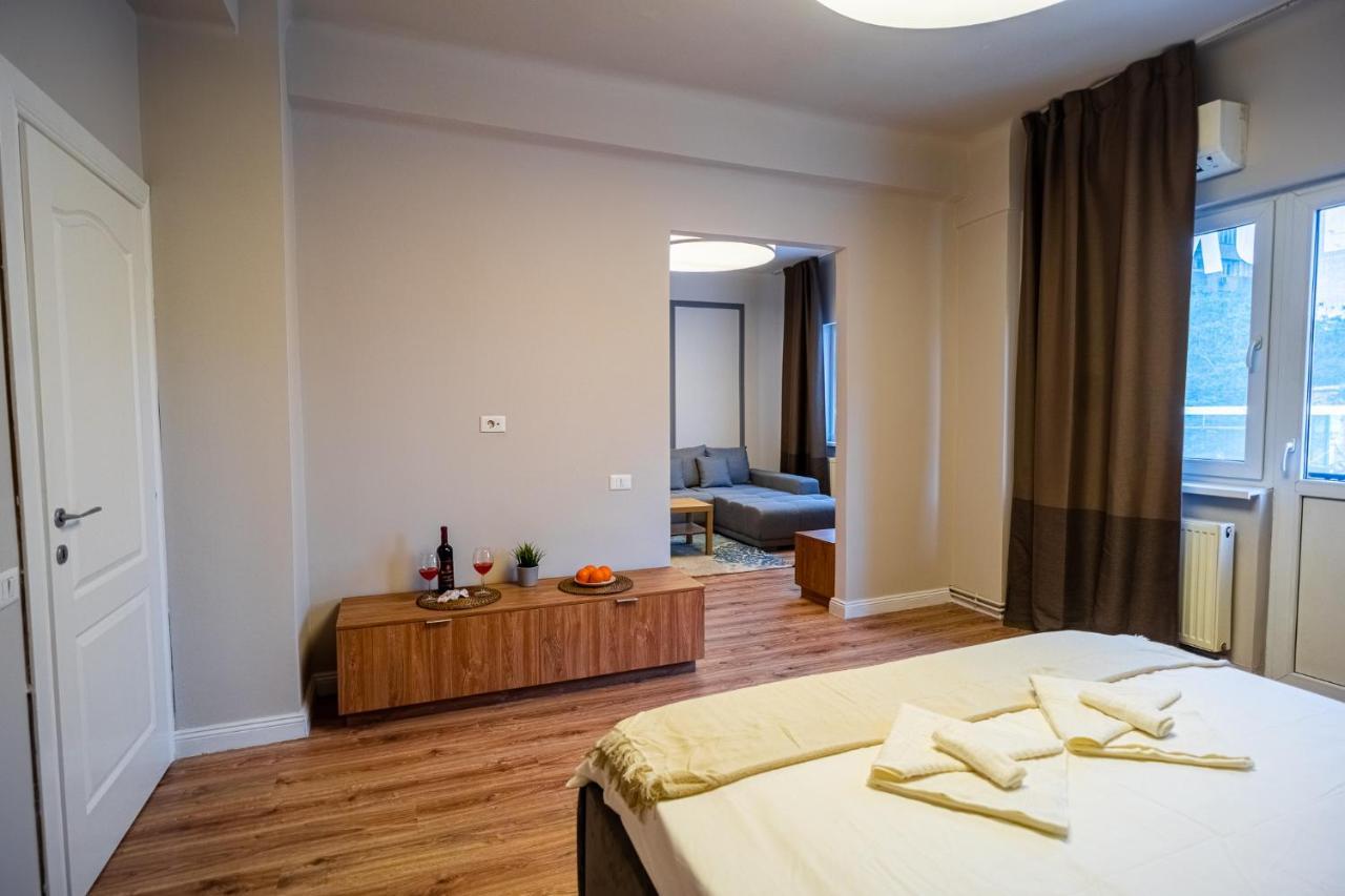 Heritage Hideaway - City's Architectural Splendor Apartament *