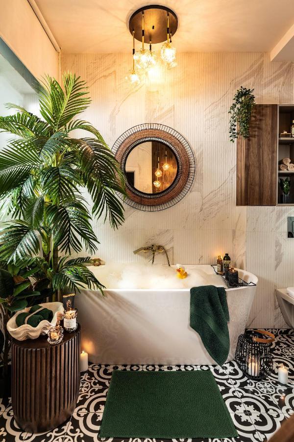 Qult - Jumanji Apartment Bucharest
